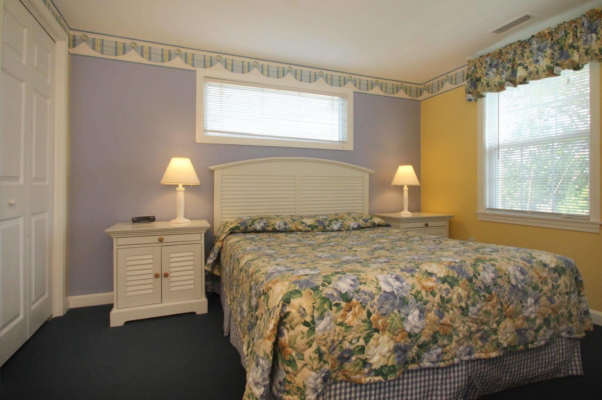 Colonial Acres Resort West Yarmouth Eksteriør billede